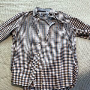 Men’s Johnston & Murphy button up dress shirt medium